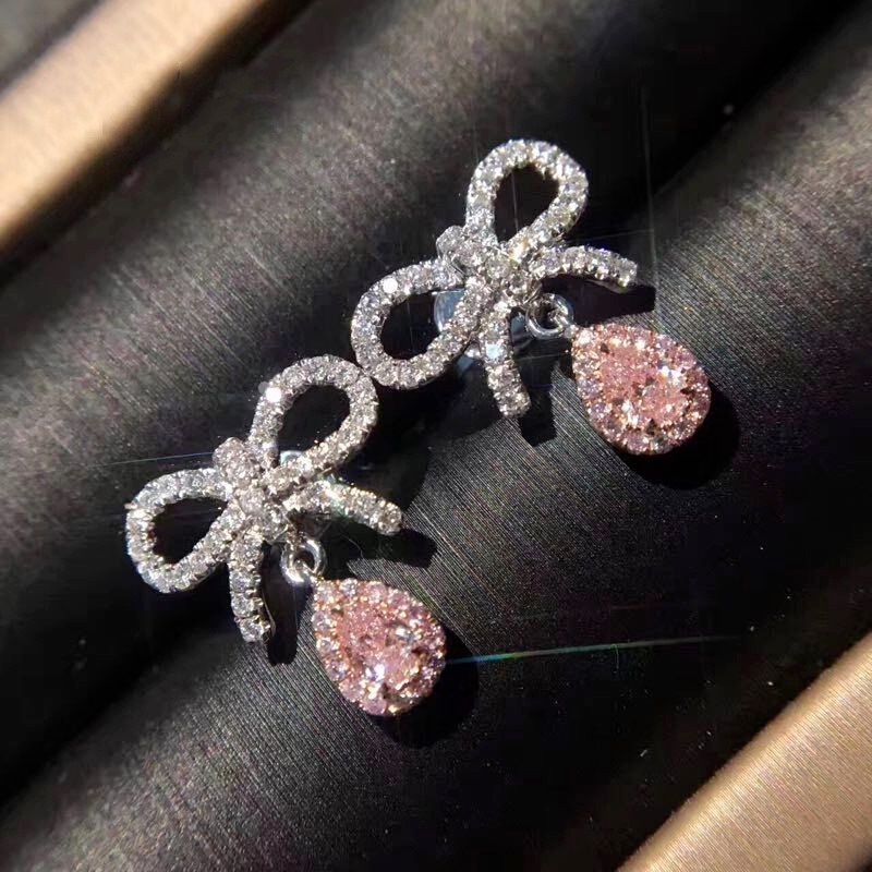 Anting Stud Bentuk Water Drop Pear Aksen Berlian Warna Pink