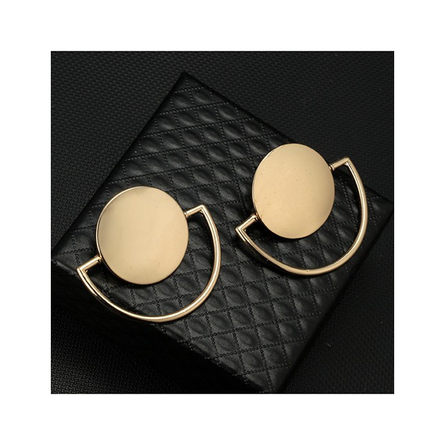 LRC Anting Tusuk Fashion Gold Color Semicircle Shape Design Pure Color Earrings E93631