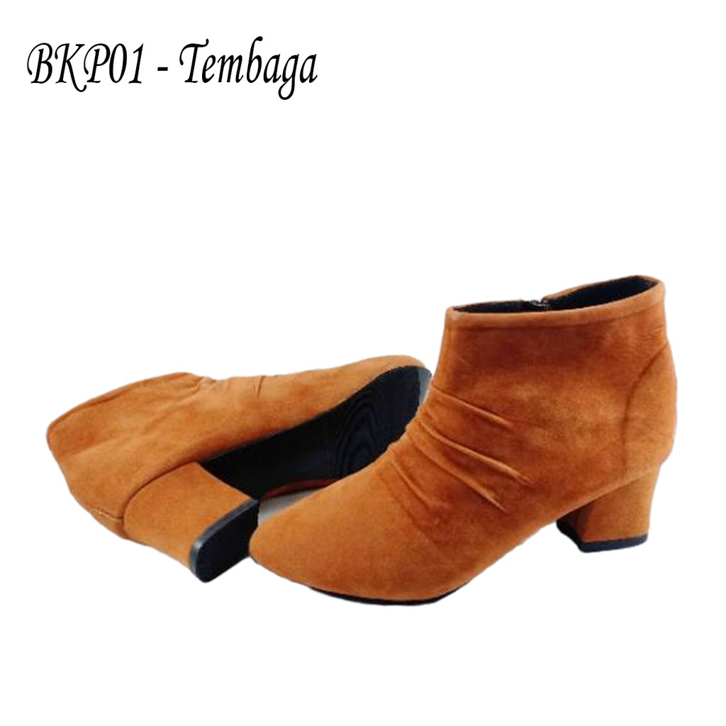 EMYE BKP01 Sepatu Heels Boots Wanita 5cm Bahan Beludru Lembut Terbaru 2021
