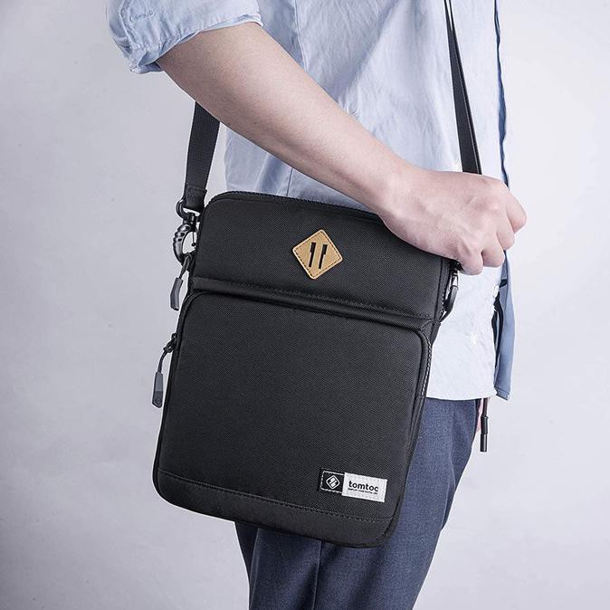 Jual SHOULDER BAG TABLET TOMTOC A20B03D01 12.9 INCH NEW IPAD PRO/SURFACEGO Shopee Indonesia
