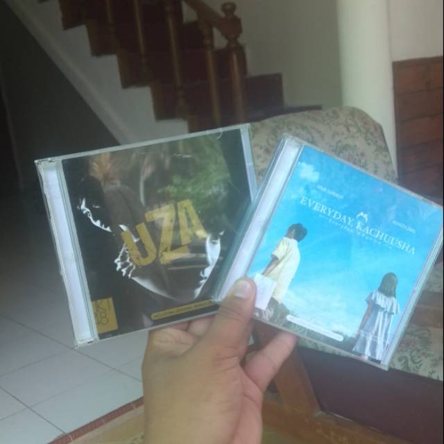 SINGLE ALBUM 19 JKT48 UZA/EVERYDAY KACHUUSHA