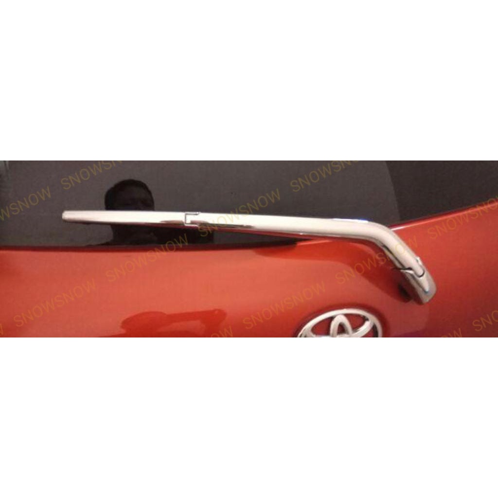 Cover Wiper Belakang Toyota Sienta Chrome