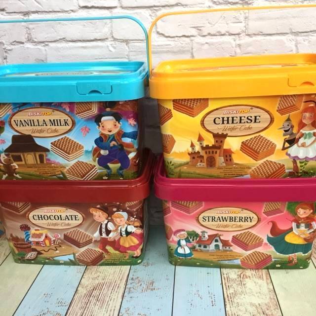 Biskitop Wafer Cube / Biskuit Wafer Aneka Rasa Biscotto