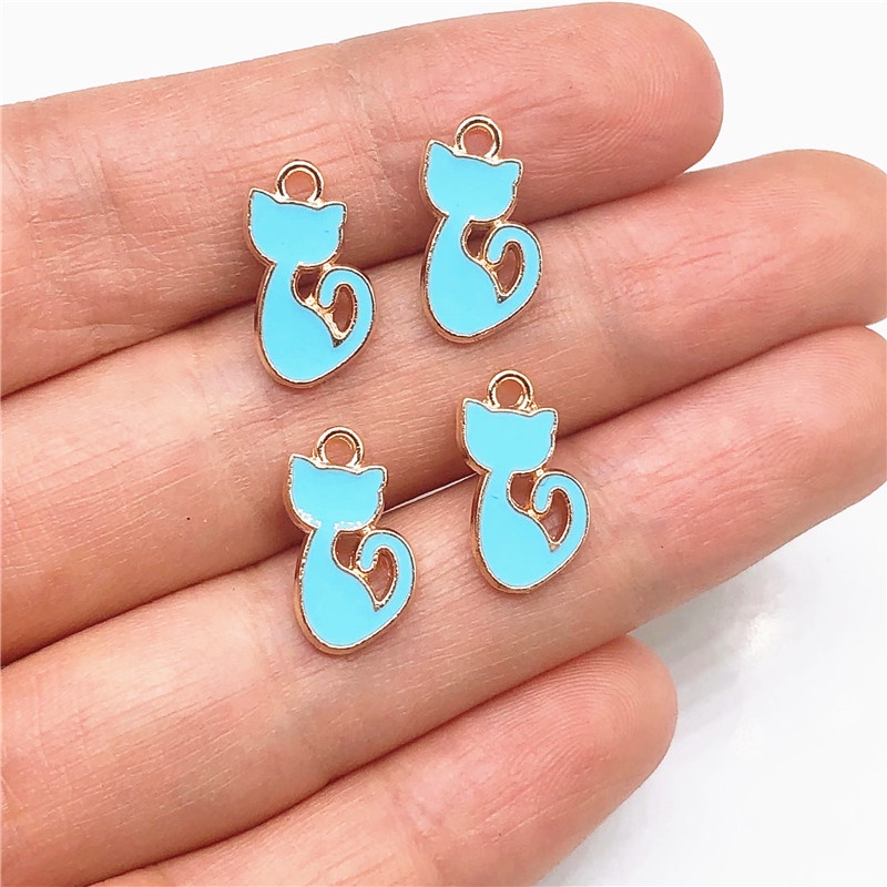 4 Pcs Liontin Kalunggelanganting Model Kucing Bahan Alloy Untuk Wanita Charms