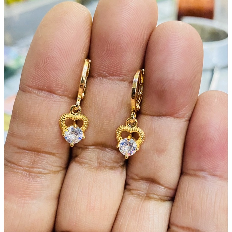 Anting wanita //anting pernata //perhiasan anting //anting