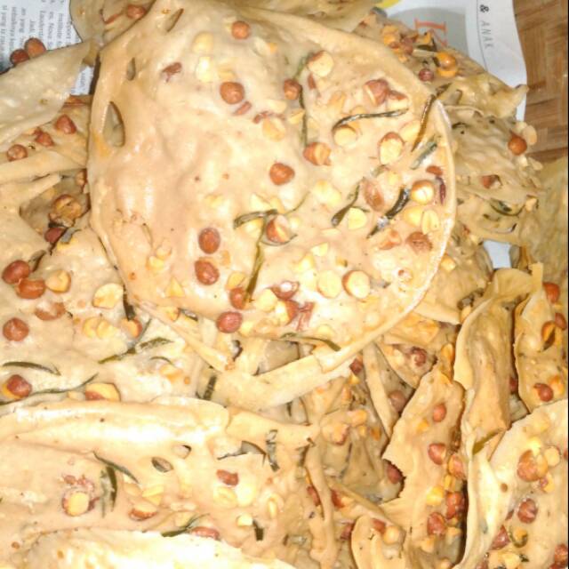 

Peyek kacang tanah