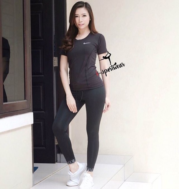 Nike tee Black