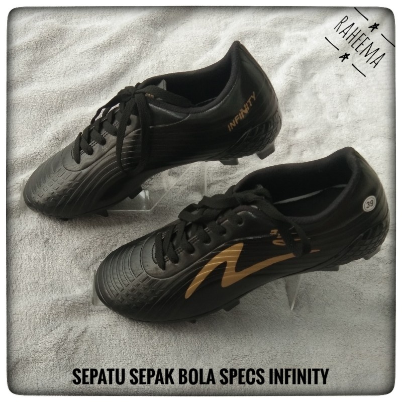 Sepatu Sepak Bola Specs Infinity