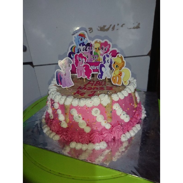 

kue ulang tahun karakter anak