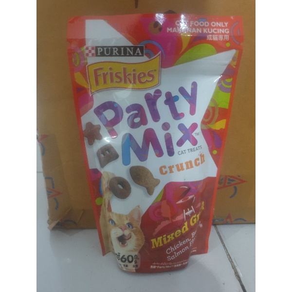 Friskies Party Mix Crunch 60 gr Cat Food Animal Makanan Kucing Hewan Binatang