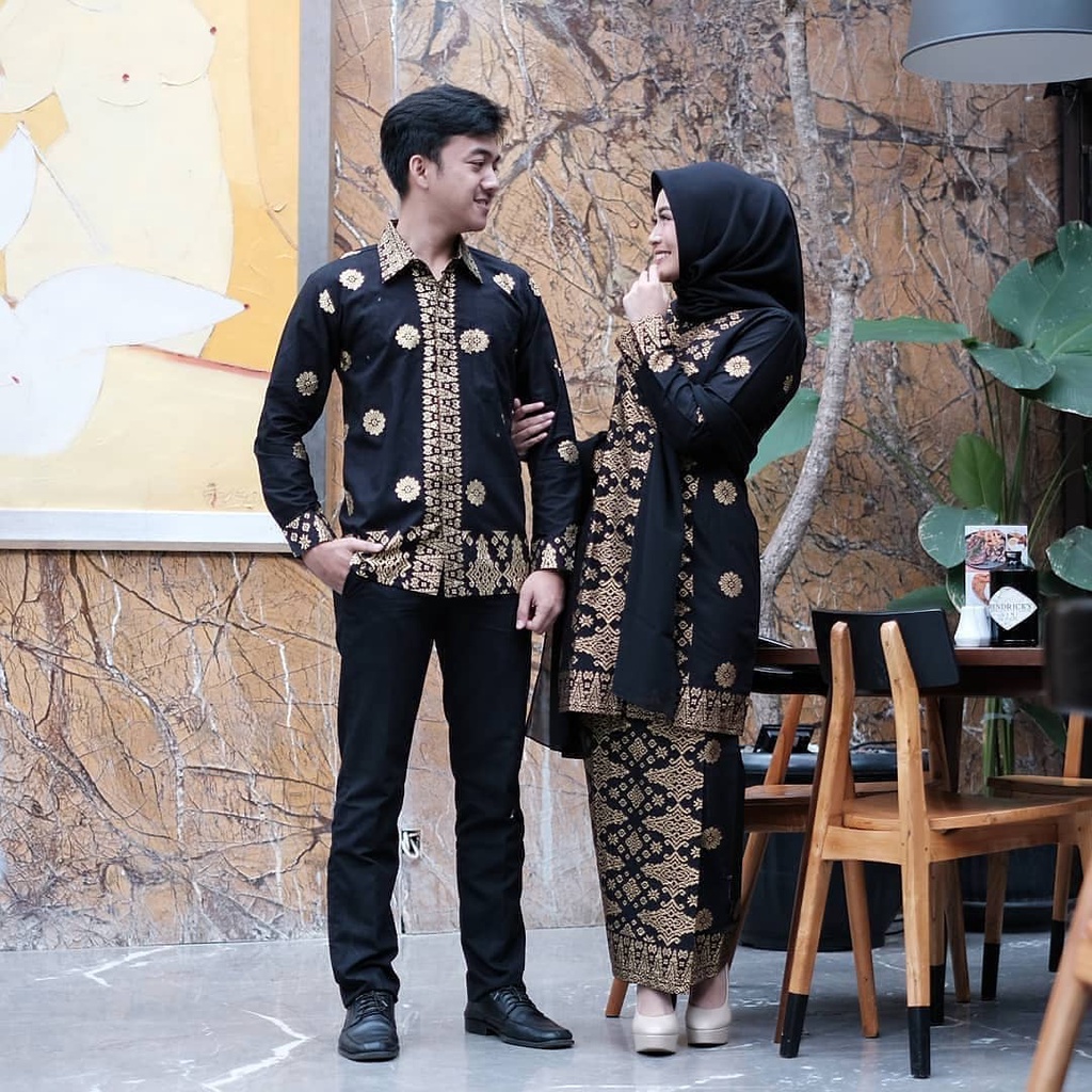 BAJU COUPLE KEBAYA BROKAT KONDANGAN TUNANGAN KAPEL AKITA WIDBATIK UWIKBATIK