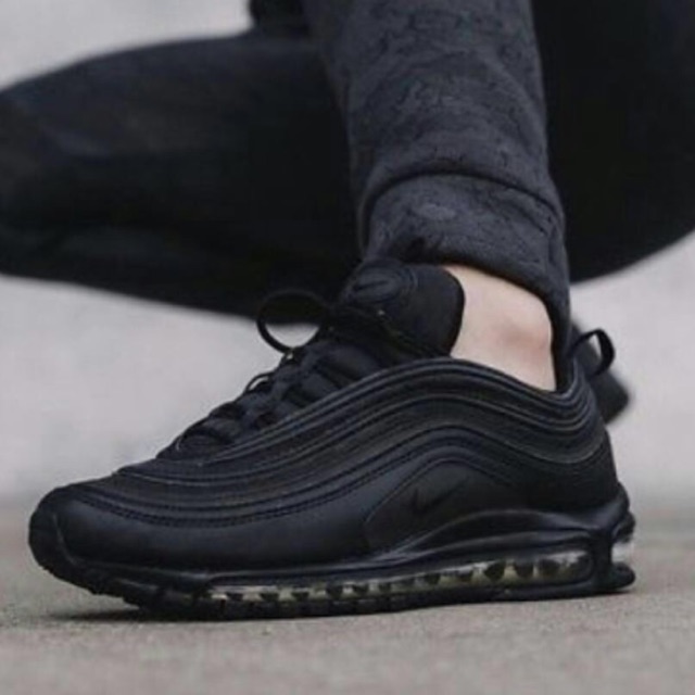 Sepatu nike airmax 97 triple black premium original / sepatu pria cowok / sneakers nike terbaru sale
