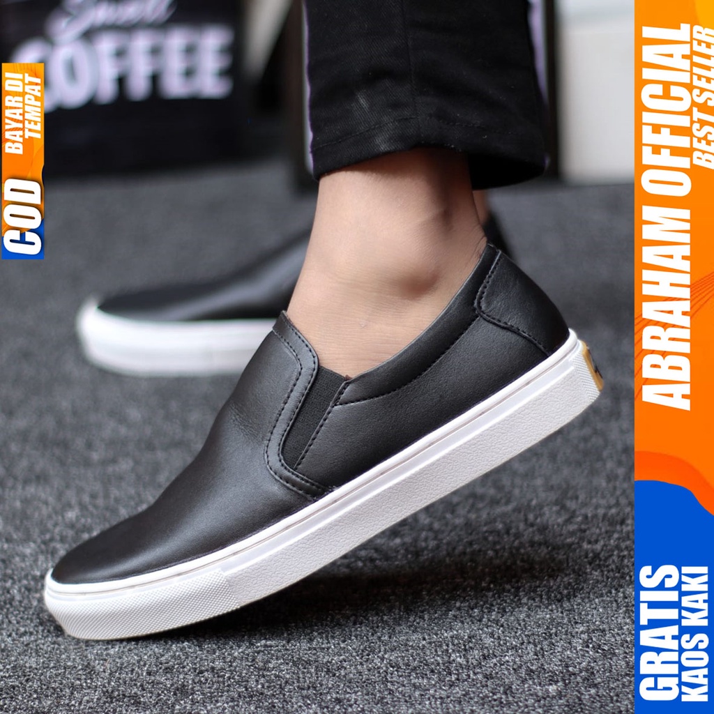 ABRAHAM Sepatu Slip On Casual Kulit Asli Hitam Pria