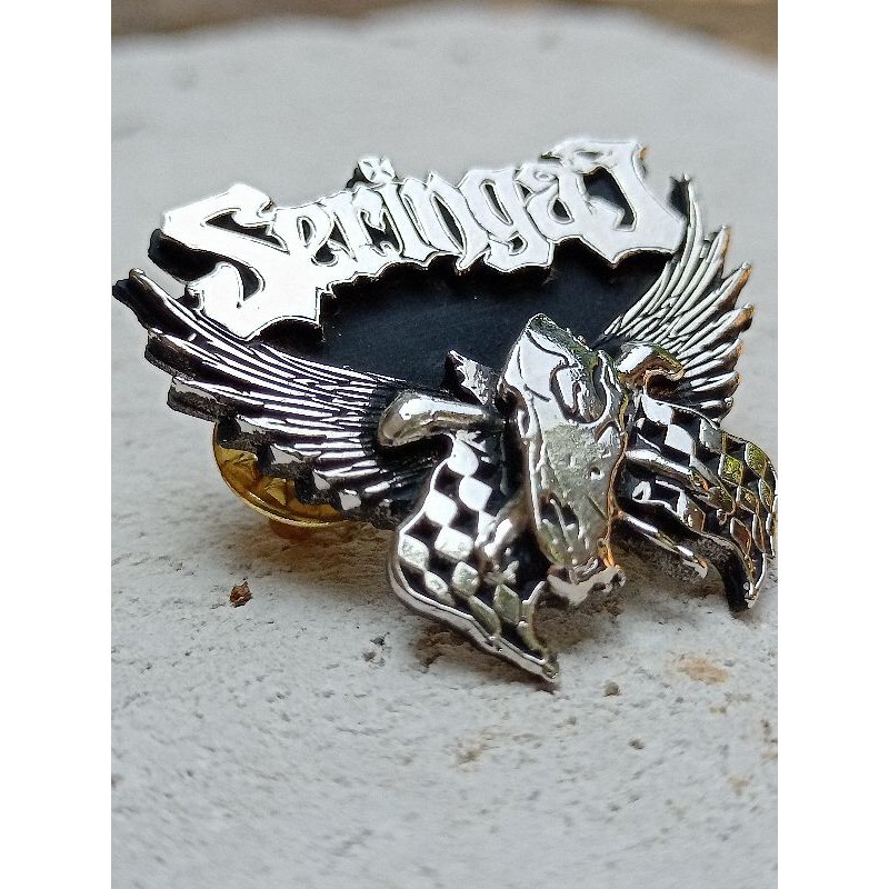 ENAMEL PIN SERINGAI