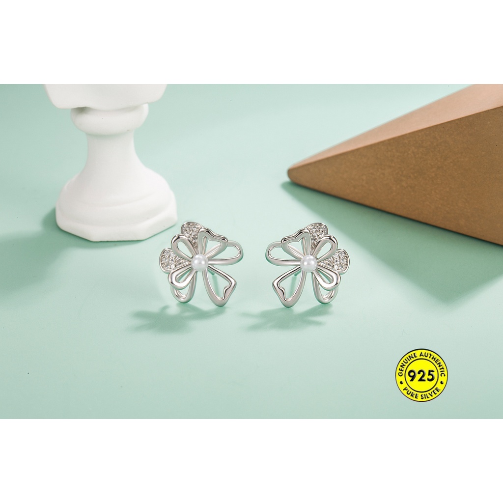 Anting Stud S925 Silver Bentuk Bunga Hibiscus Aksen Berlian Untuk Wanita