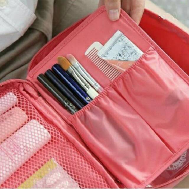 Kosmetik pouch , tempat serbaguna / monopoly cosmetic travel bag