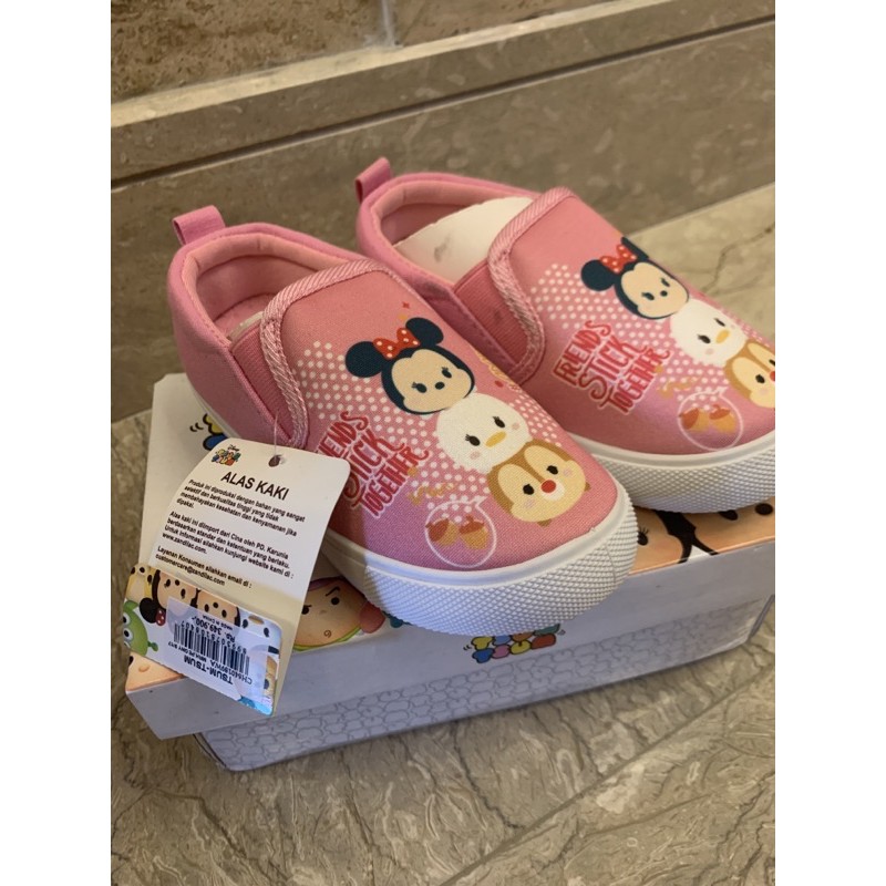 sepatu anak tsum tsum baru
