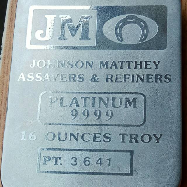 Logam Batangan Platinum