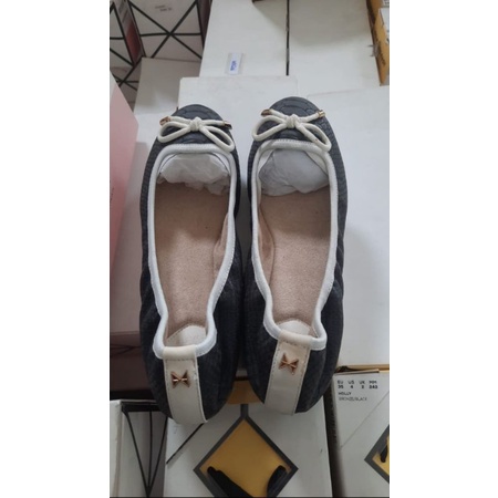 sepatu butterfly twist