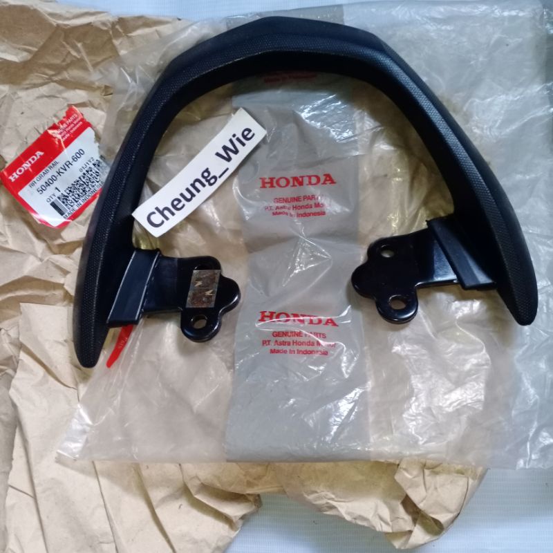 50400KVR600 Behel jok/ Palang jok/sadel / tiang gawang honda revo 100 cc old/ revo sampan ori AHM