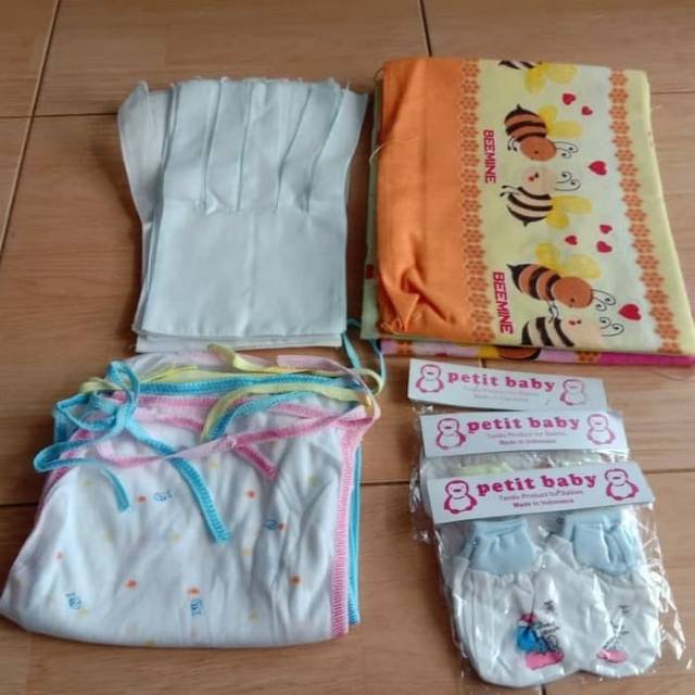 Perlengkapan bayi set paket hemat