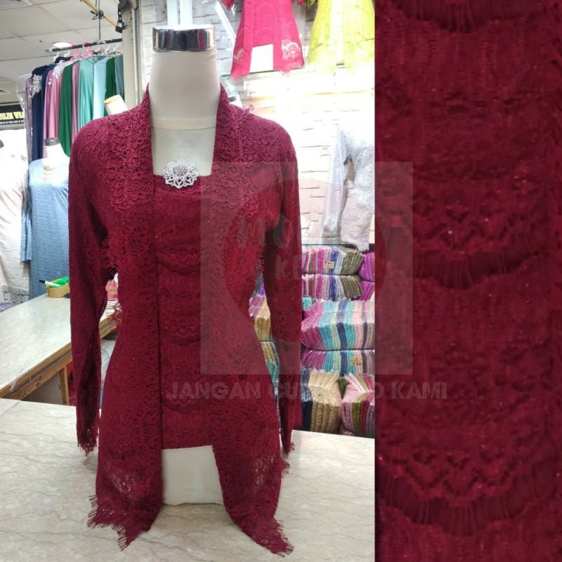 kutu baru pjg_Kutubaru_kebaya_kebaya wisuda_kebaya couple_kebaya kondangan_kebaya wisuda modern-Maroon
