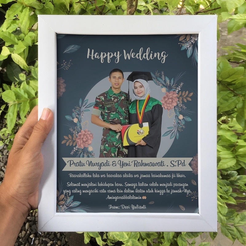 Kado wisuda / kado pernikahan / kado murah / kado / Frame foto / frame