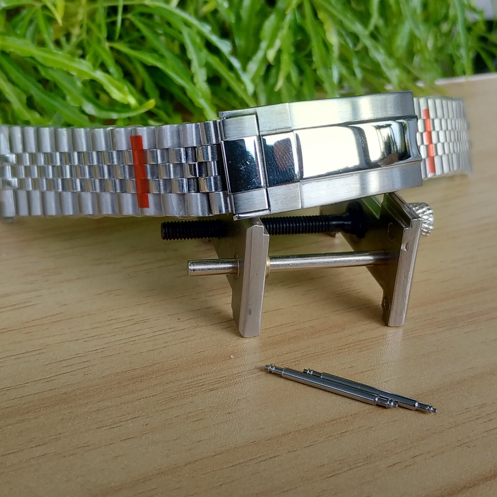 seiko mod strap jubilee