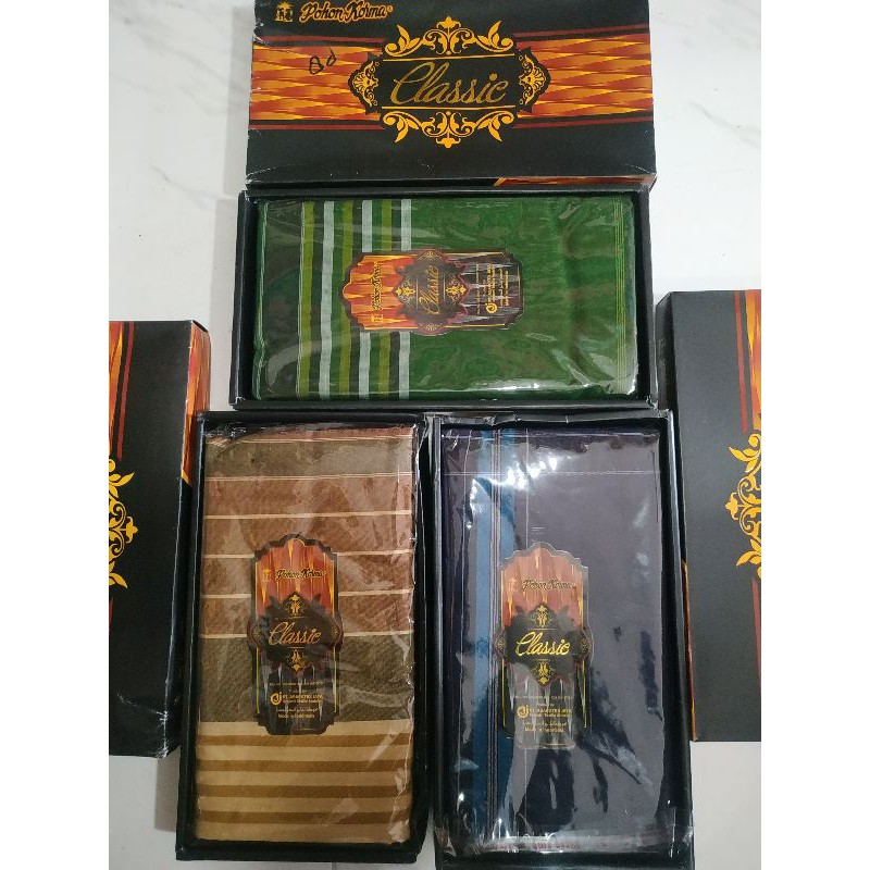 Sarung Pohon Kurma Classic