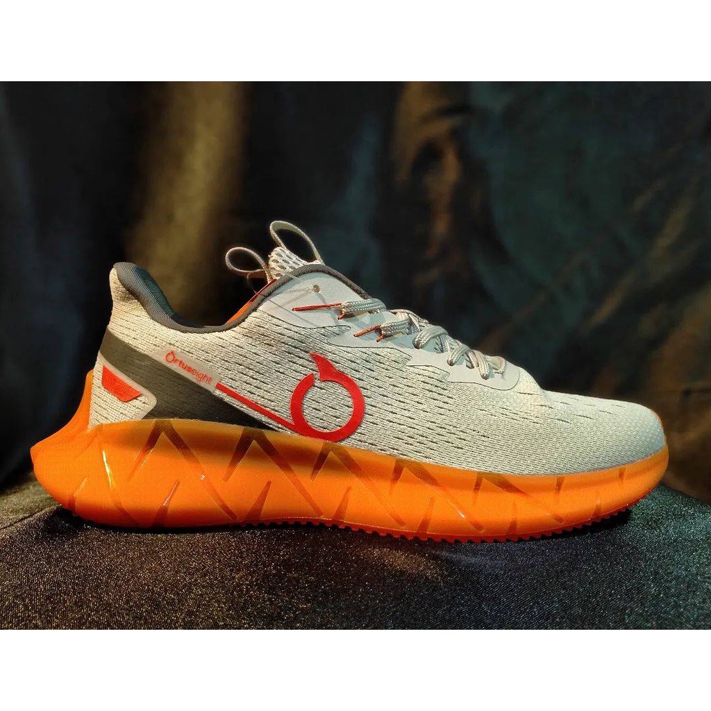 ortuseight reflow grey otrange sneaker running