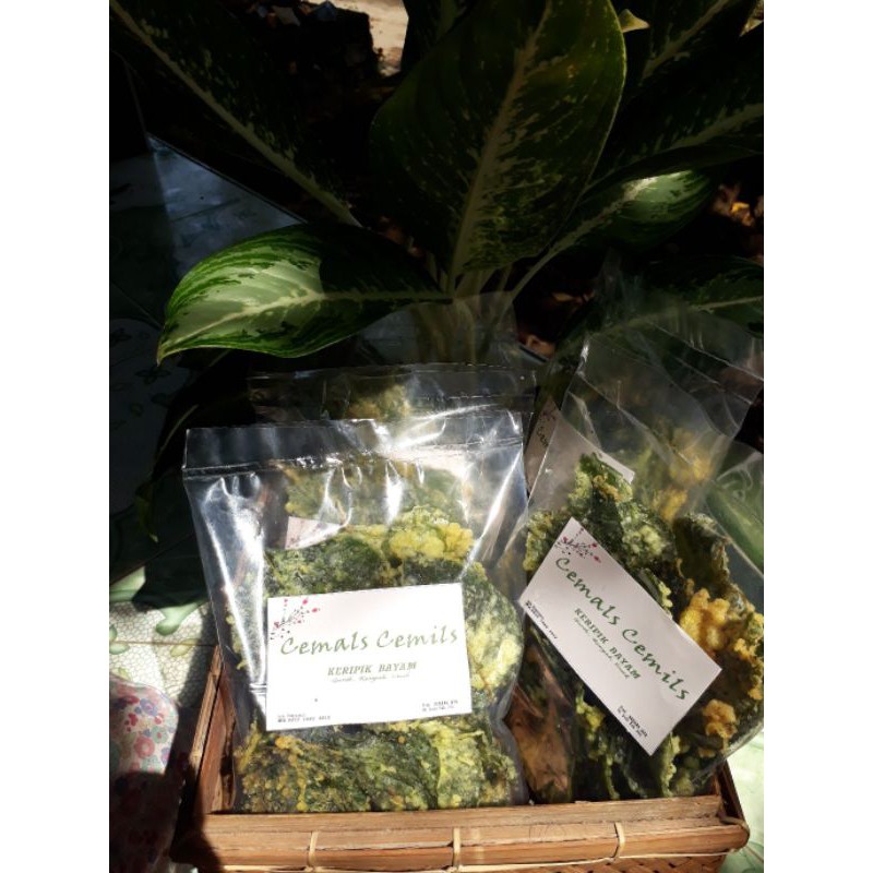 

keripik bayam gurih renyah