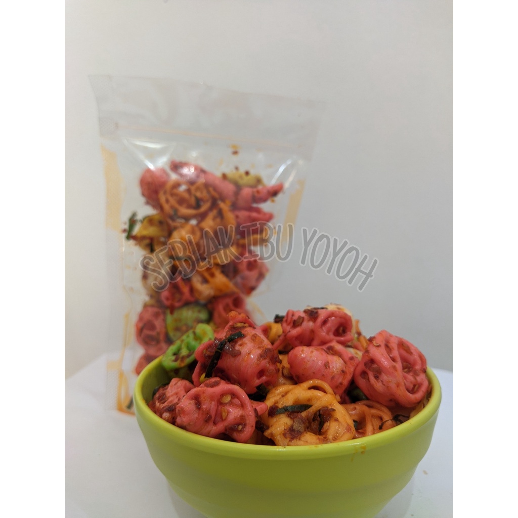 

kerupuk gelung pedas | kemasan 250gr | seblak kerupuk gelung aroma daun jeruk