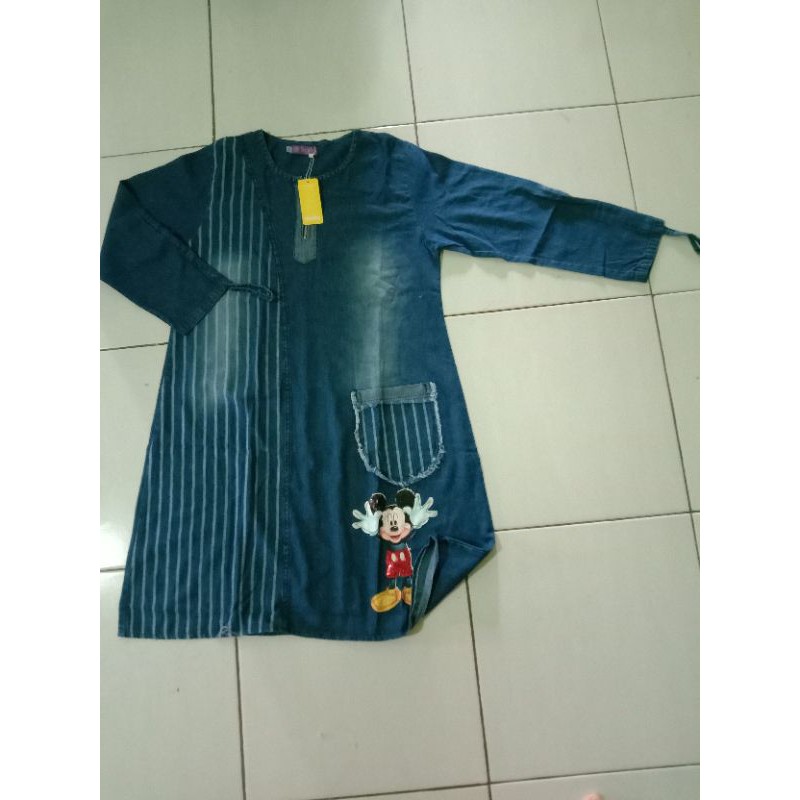 tunik levis