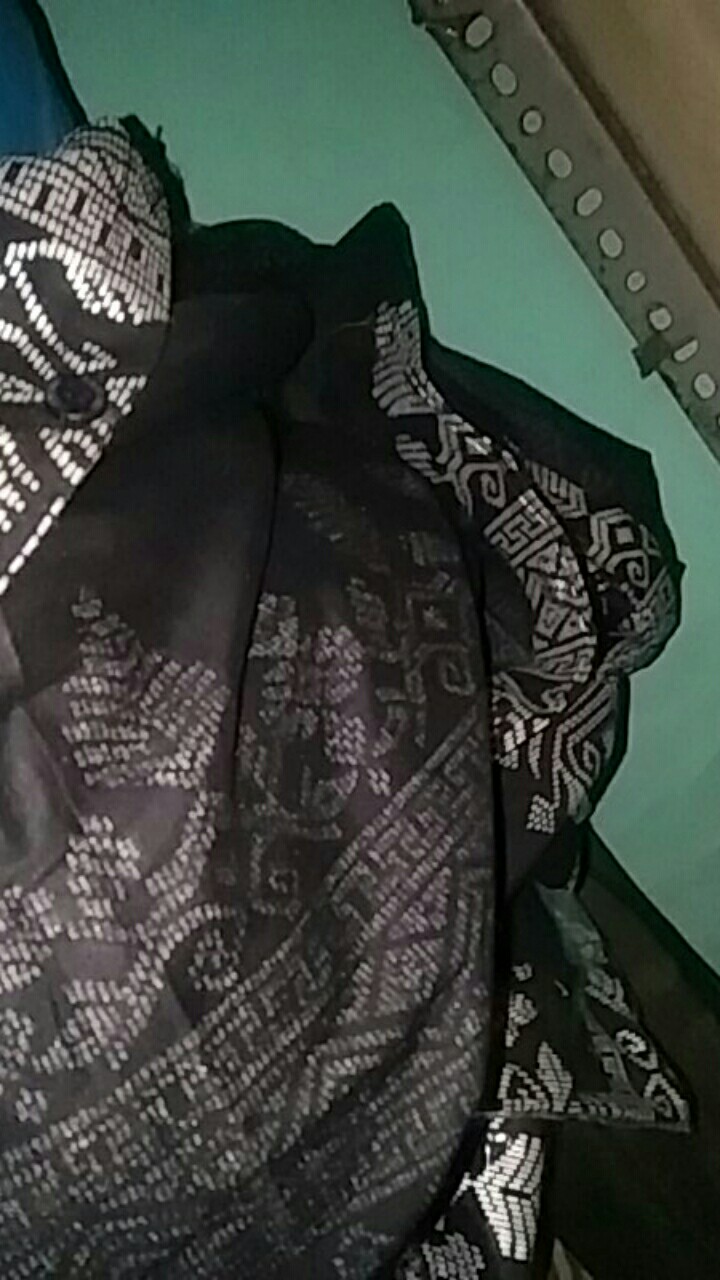 Kemeja Batik / Hem Batik Lengan Panjang Prada Mahkota Gold Silver Terbaru