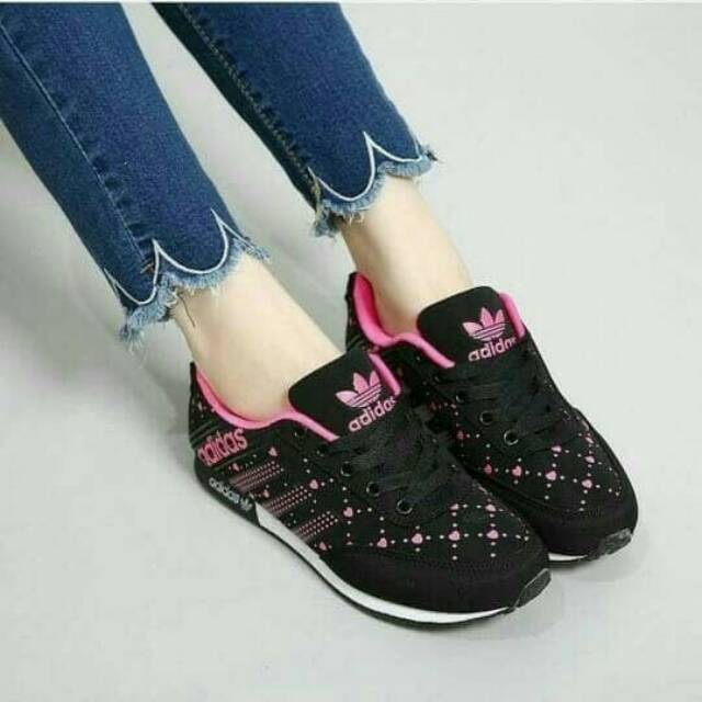 Grosir Sepatu Wanita Sport Adidas Supernova Pink