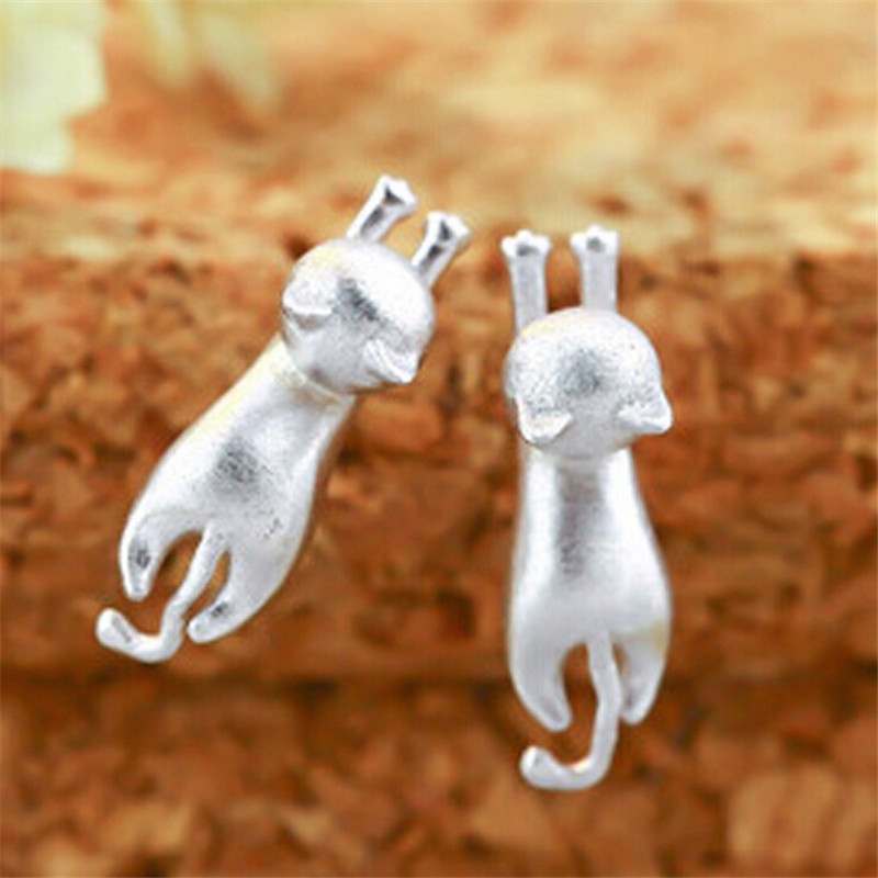 Anting Tusuk Motif Kucing Kecil Lucu Warna Silver Untuk Wanita