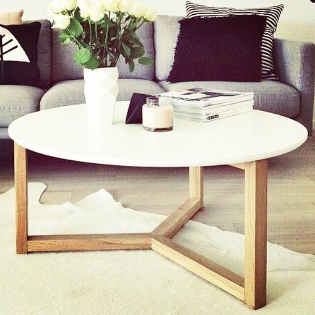 Meja lesehan bundar minimalis industrial coffee table meja 