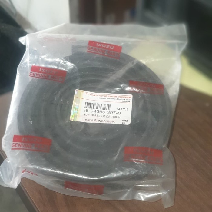 Run Glass Karet Rel Kaca Isuzu Panther Kotak Original Harga Per Biji - Best