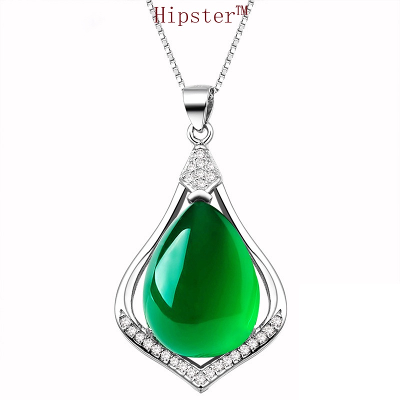 Retro Diamonds Light Luxury White Gold Color Simple Hollow Pendant Necklace