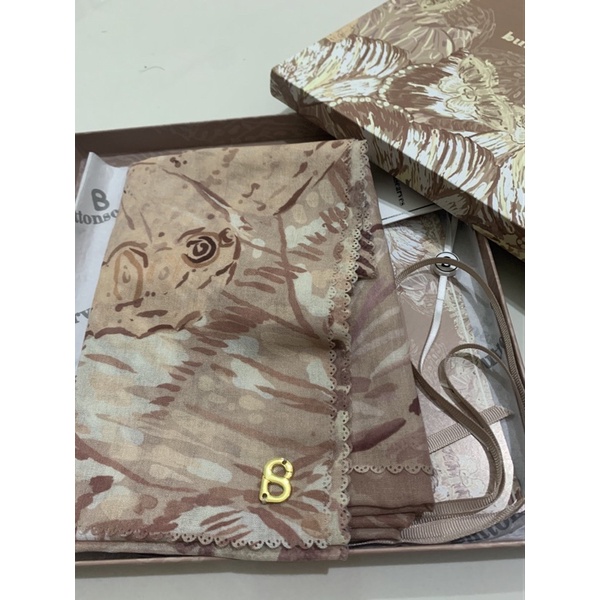 pl farsha misty rose buttonscarves preloved