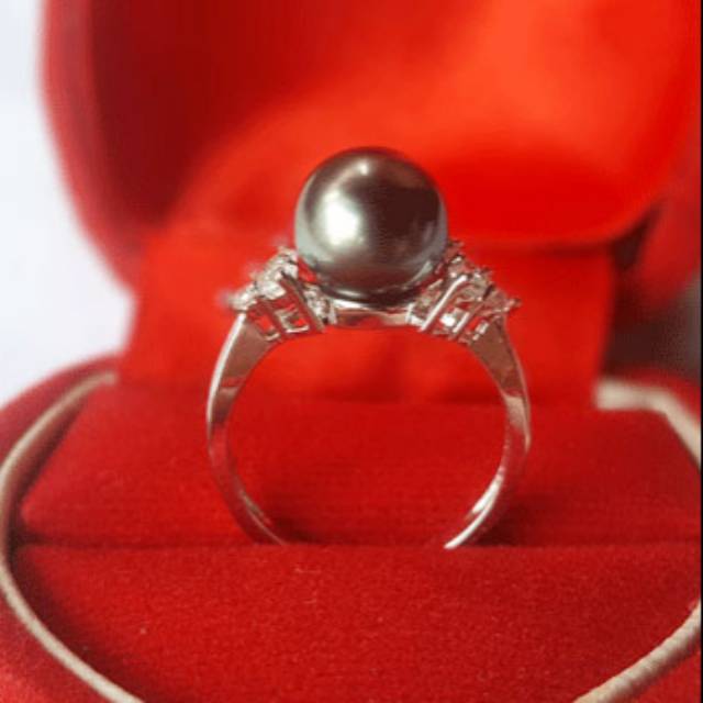 Cincin Mutiara Laut Hitam