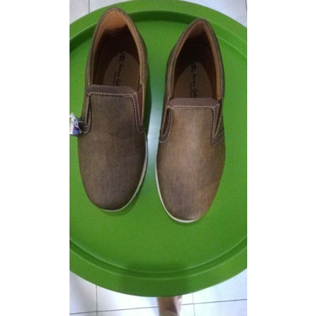 New Sepatu pria merk Aaron Gale size 41 (Ga jadi pakai kebesaran)