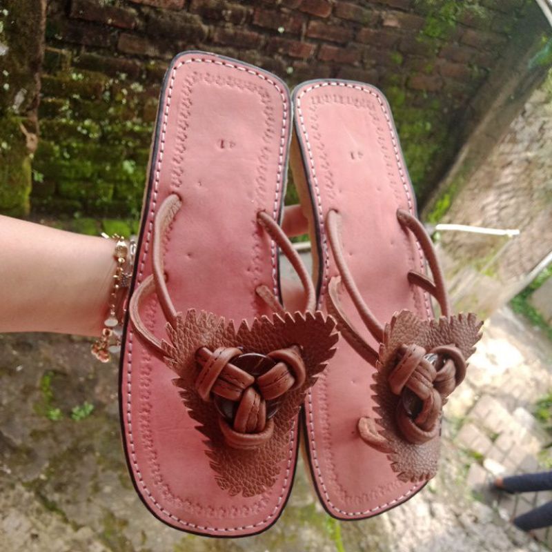 SANDAL TARUMPAH WANITA ASLI KULIT SAPI