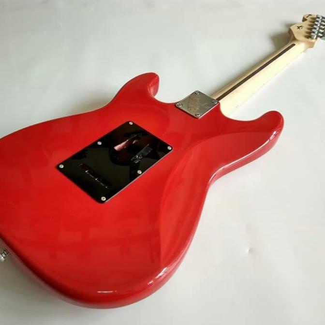 Gitar Listrik Fender Stratocaster Merah