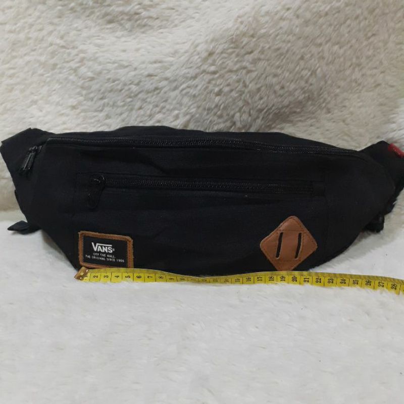 Tas Pinggang Second / Preloved / VANS OFF THE WALL Waist Bag Hitam / Bekas