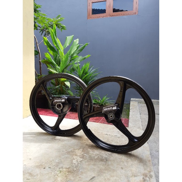 velg ENKEI enkei yamaha f1zr F1ZR original