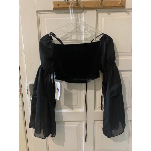 velvet longsleeve crop top
