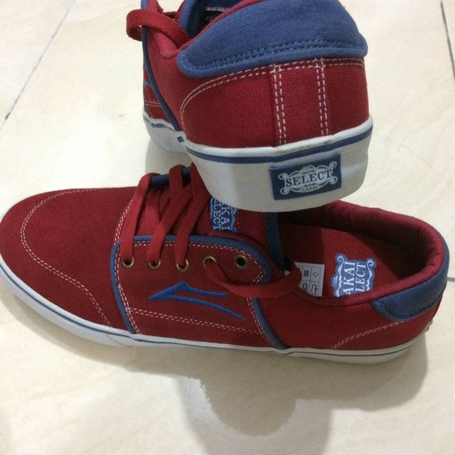 Sepatu Casual Skate Lakai bahan suede Warna Merah Kualitas Premium