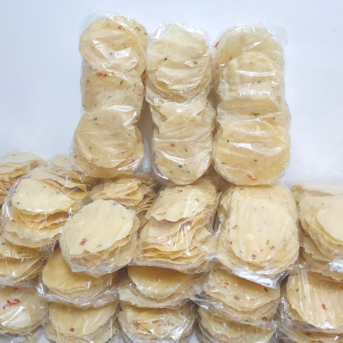 Kecimpring /Kecimpring Singkong/Kerupuk Opak Bawang 500 gr (MENTAH)