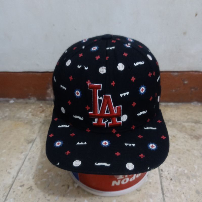 Topi MLB LA original full gambar second bekas